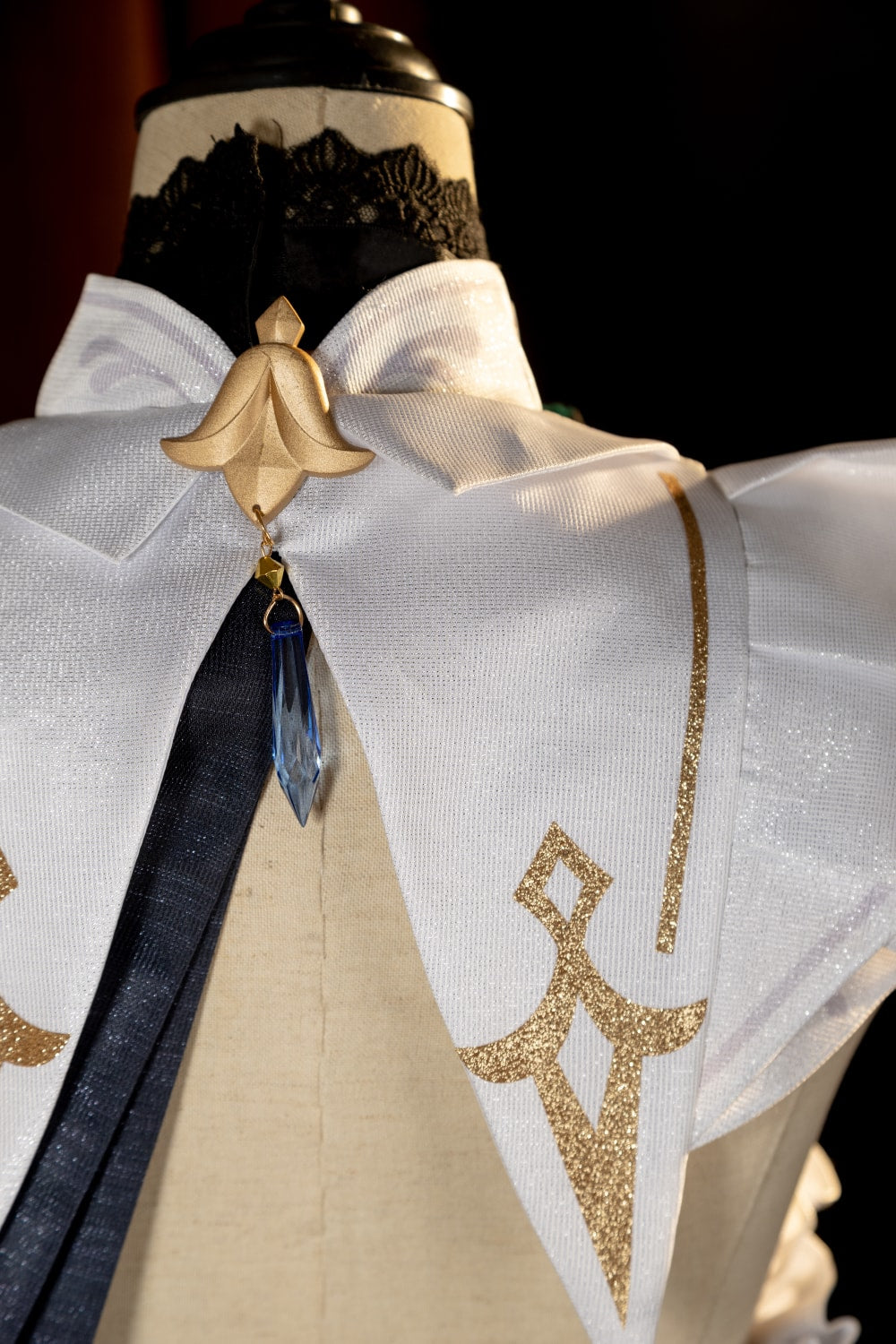 Genshin Impact Renowned Perfumer Emilie Cosplay Costumes