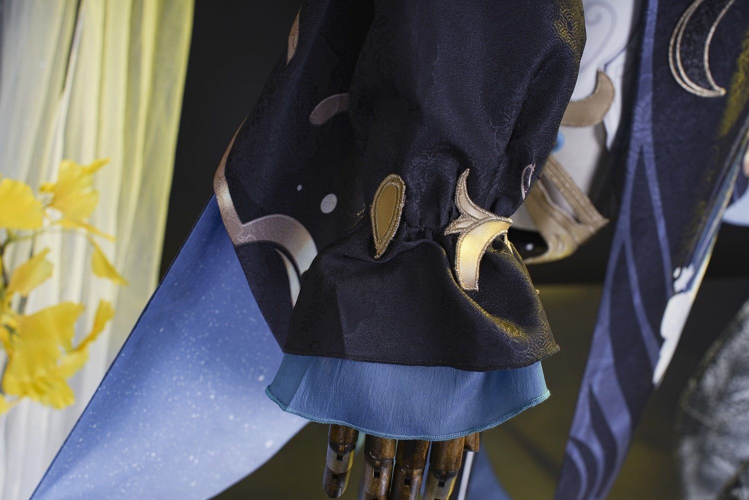 Genshin Impact Shenhe Frostflower Dew Qipao Cosplay Costumes