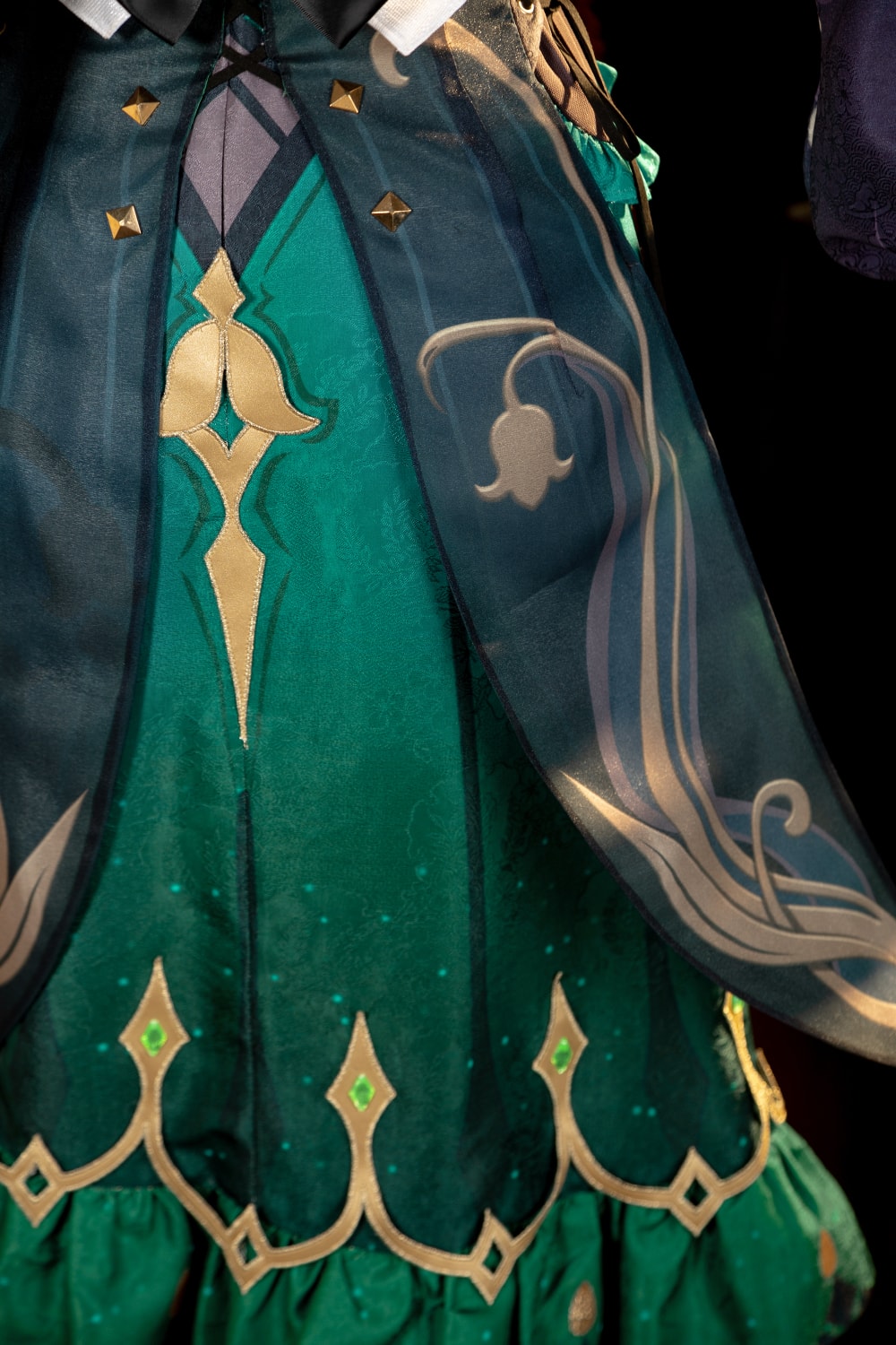 Genshin Impact Renowned Perfumer Emilie Cosplay Costumes