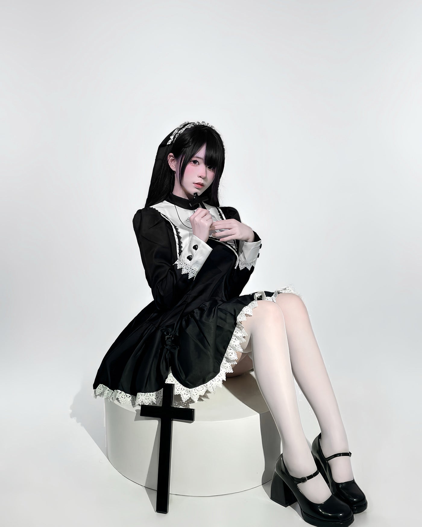 Dark Cool Halloween Maid Outfit with Headgear Cosplay Costume