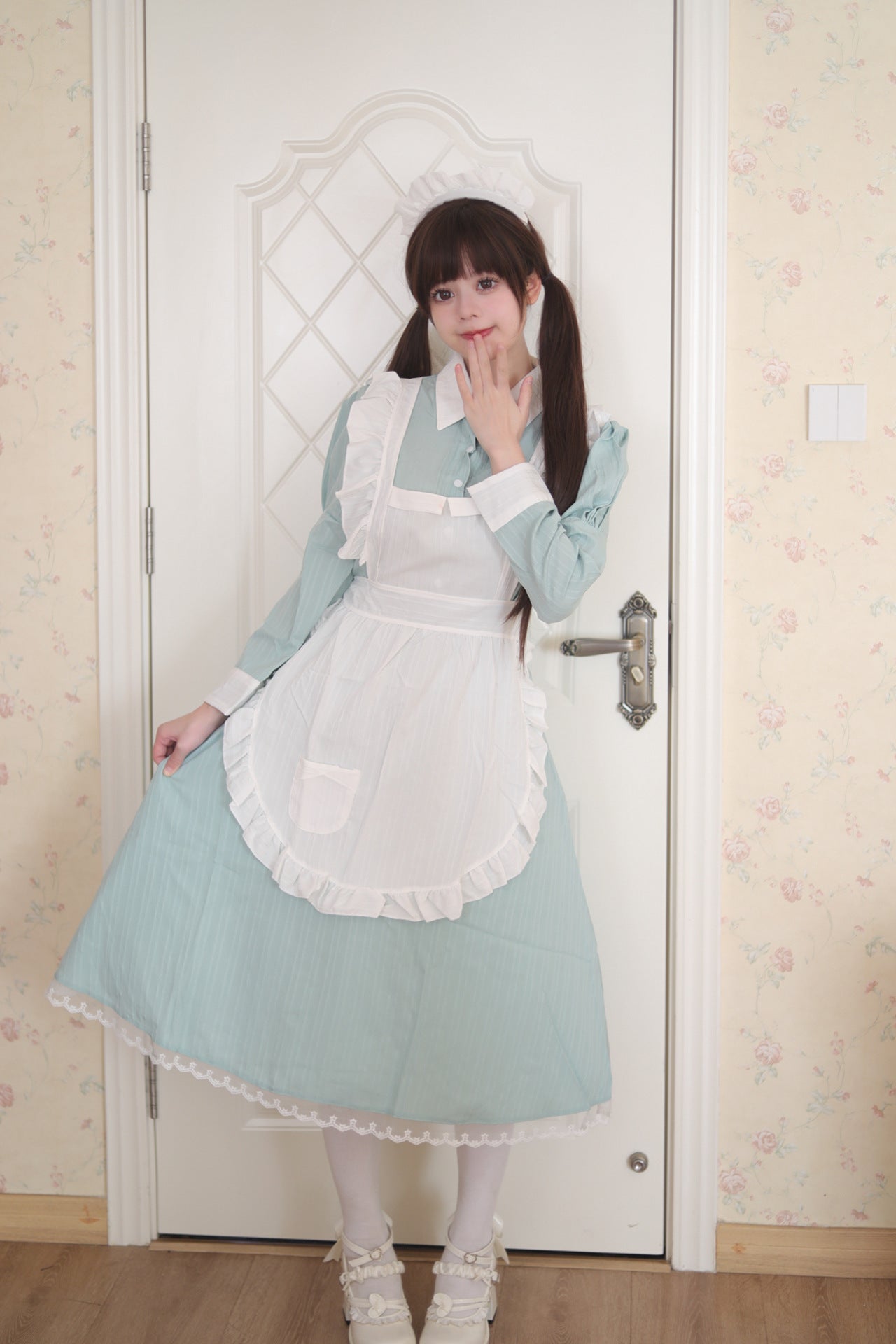 Traditional Britain Long Maid Outfit Plus Dress Cosplay Costume