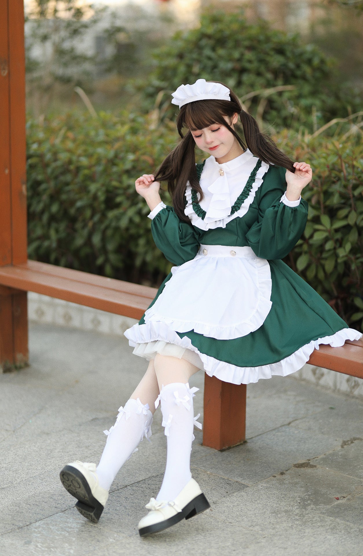 Luxury British Long Sleeves Maid Outfit Plus Cosplay Costume