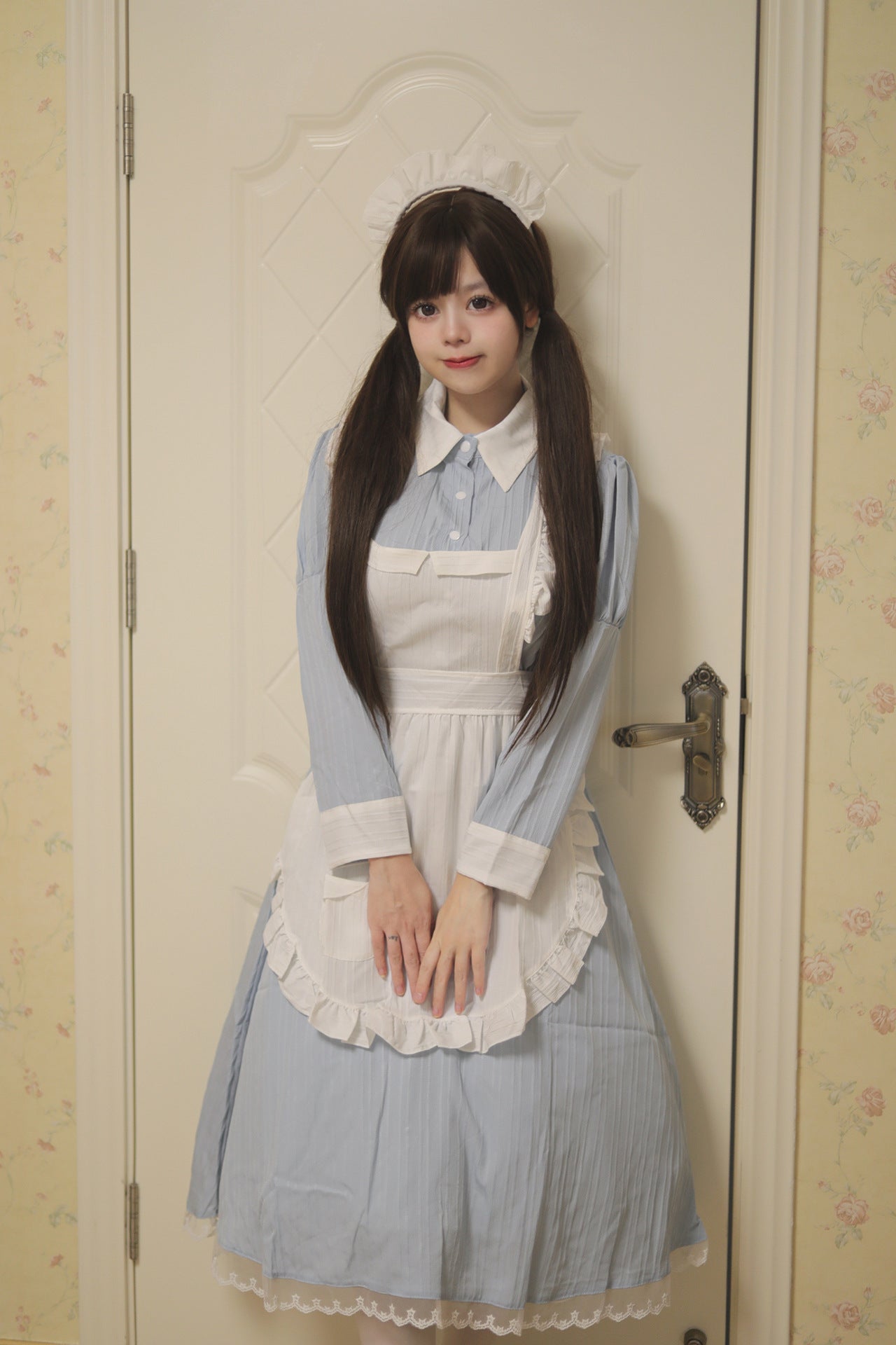 Traditional Britain Long Maid Outfit Plus Dress Cosplay Costume