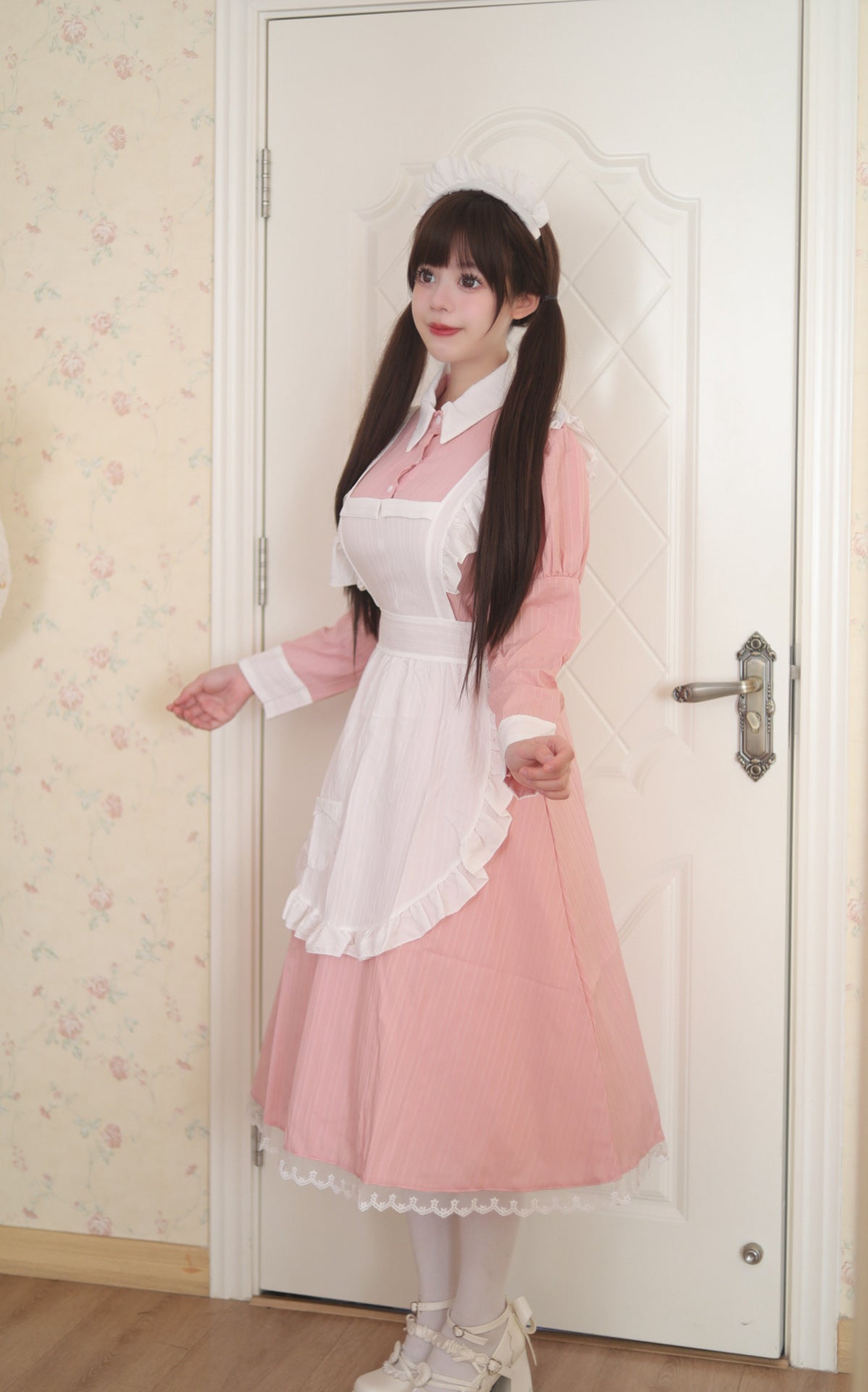 Traditional Britain Long Maid Outfit Plus Dress Cosplay Costume
