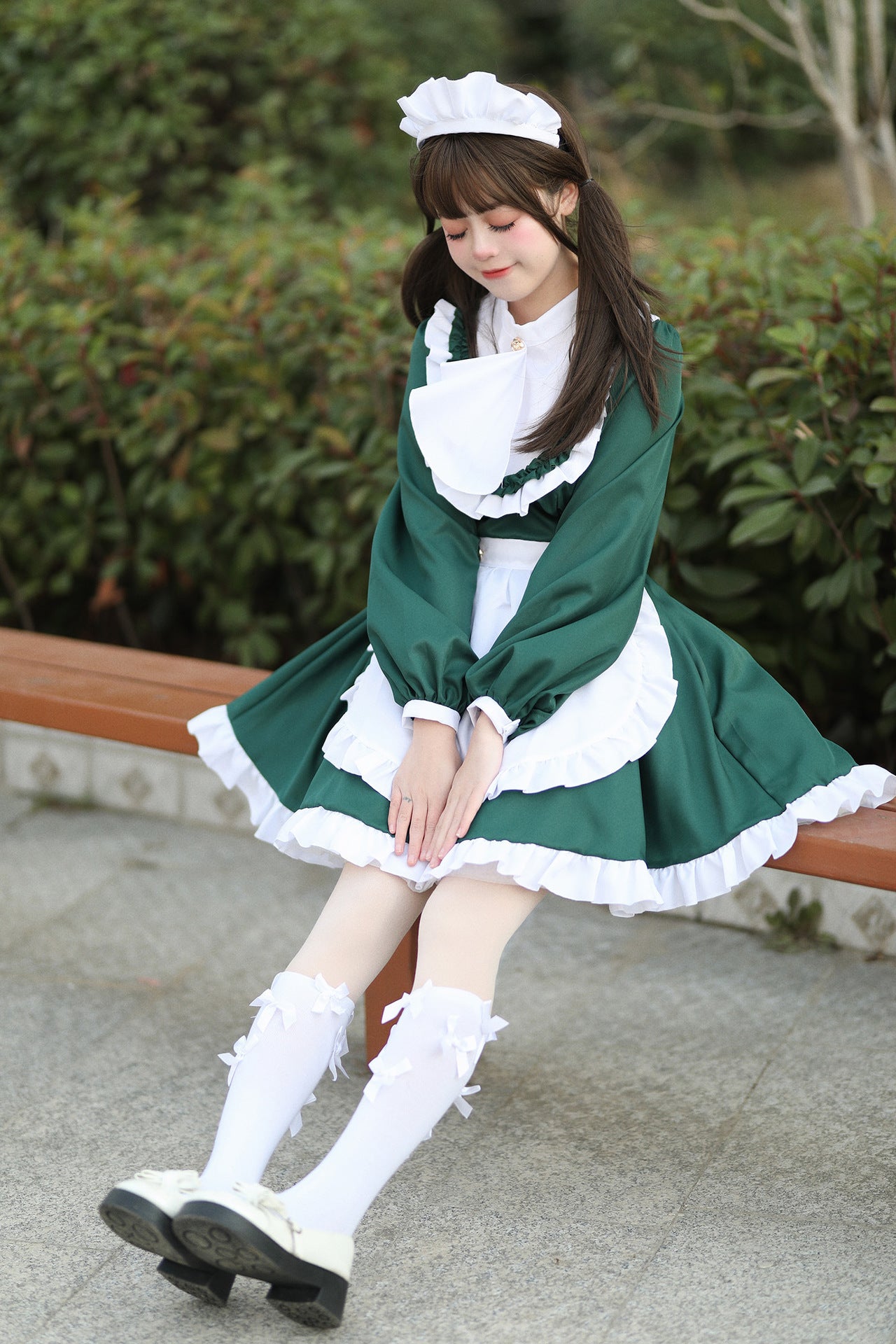 Luxury British Long Sleeves Maid Outfit Plus Cosplay Costume