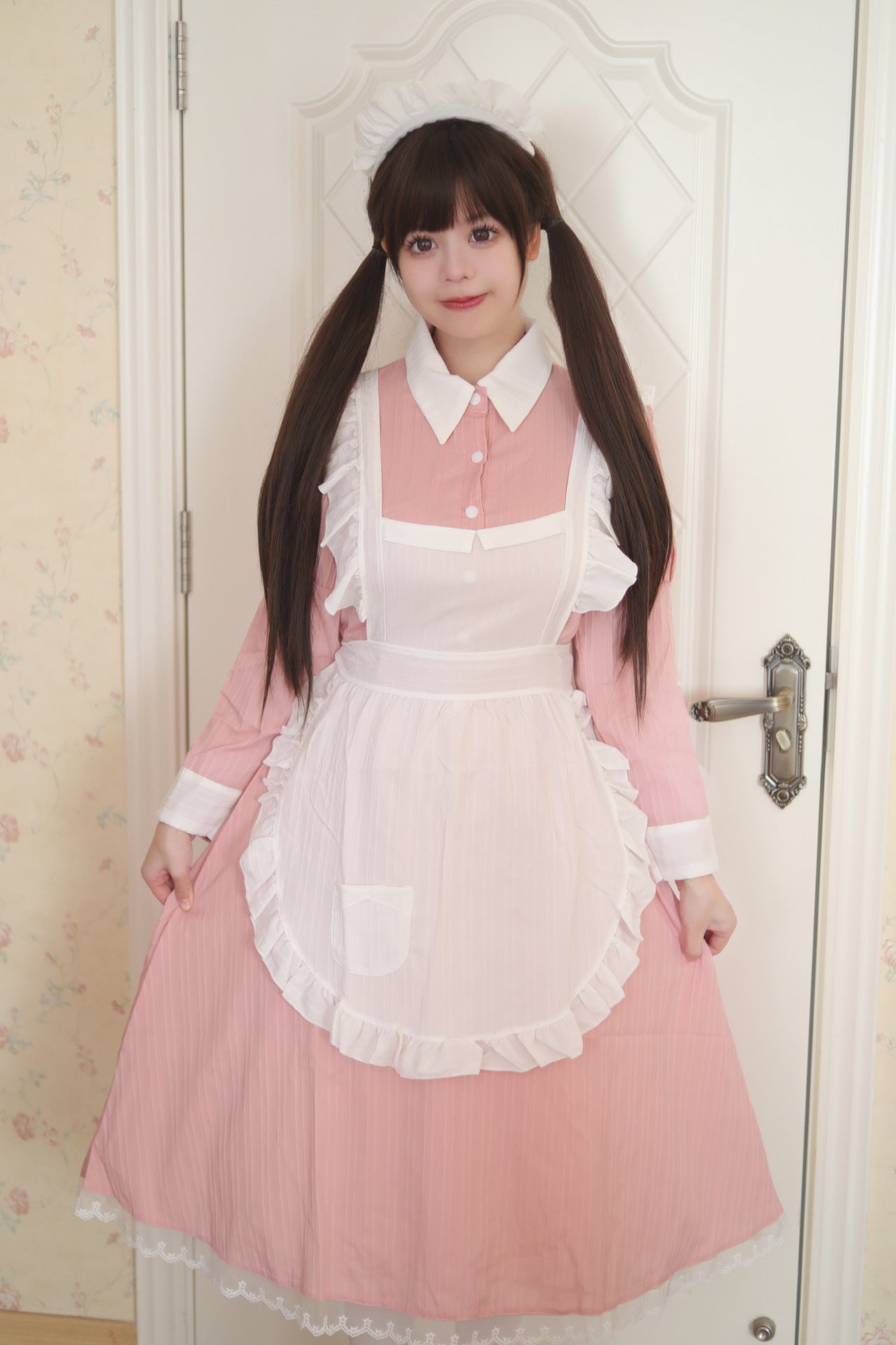 Traditional Britain Long Maid Outfit Plus Dress Cosplay Costume