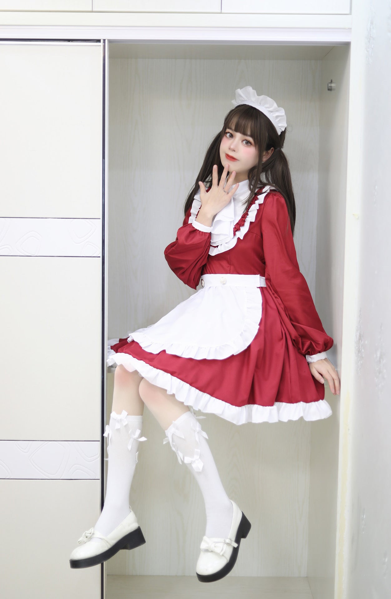 Luxury British Long Sleeves Maid Outfit Plus Cosplay Costume