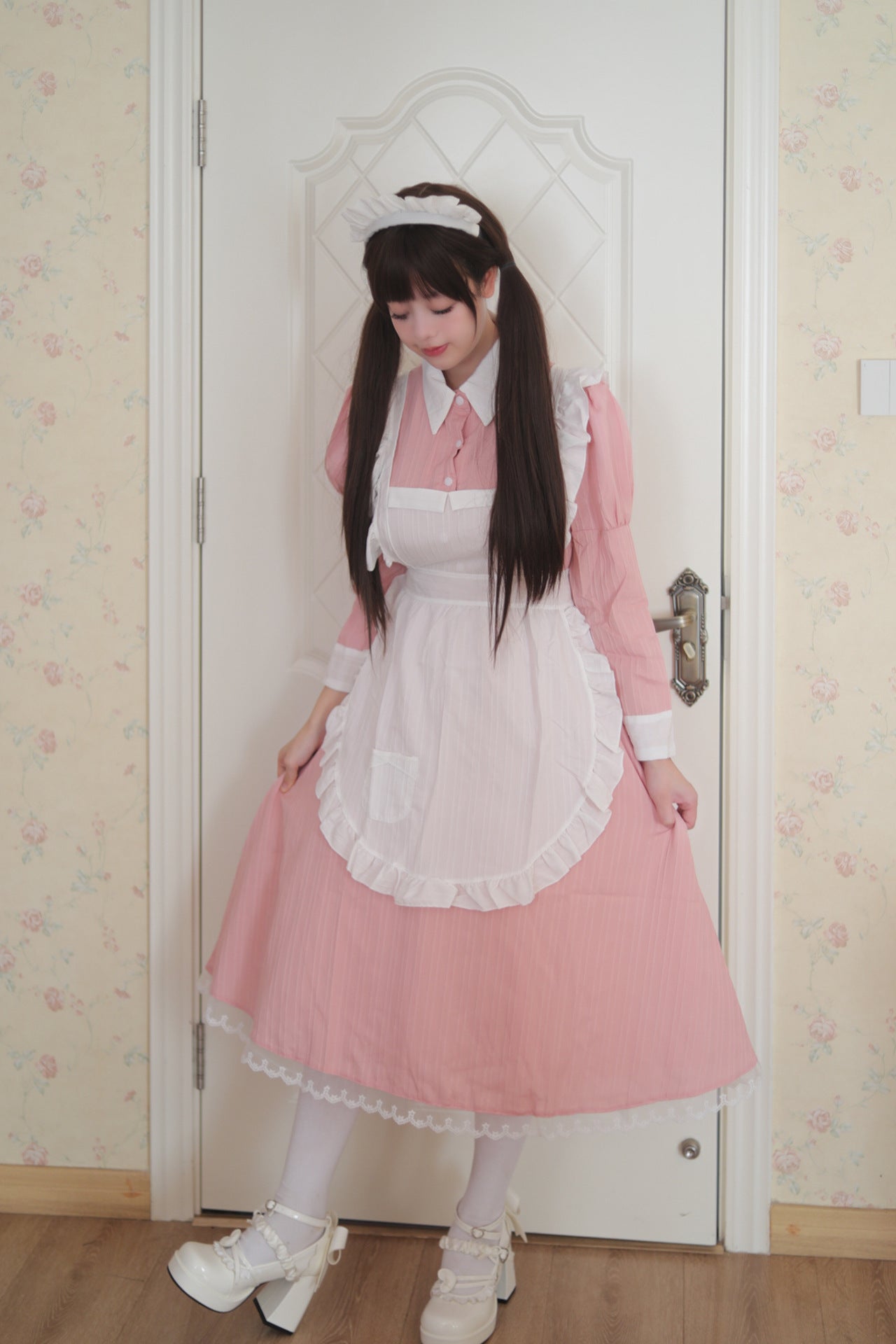 Traditional Britain Long Maid Outfit Plus Dress Cosplay Costume