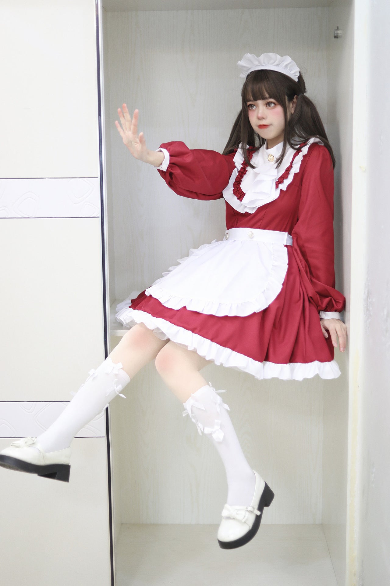 Luxury British Long Sleeves Maid Outfit Plus Cosplay Costume