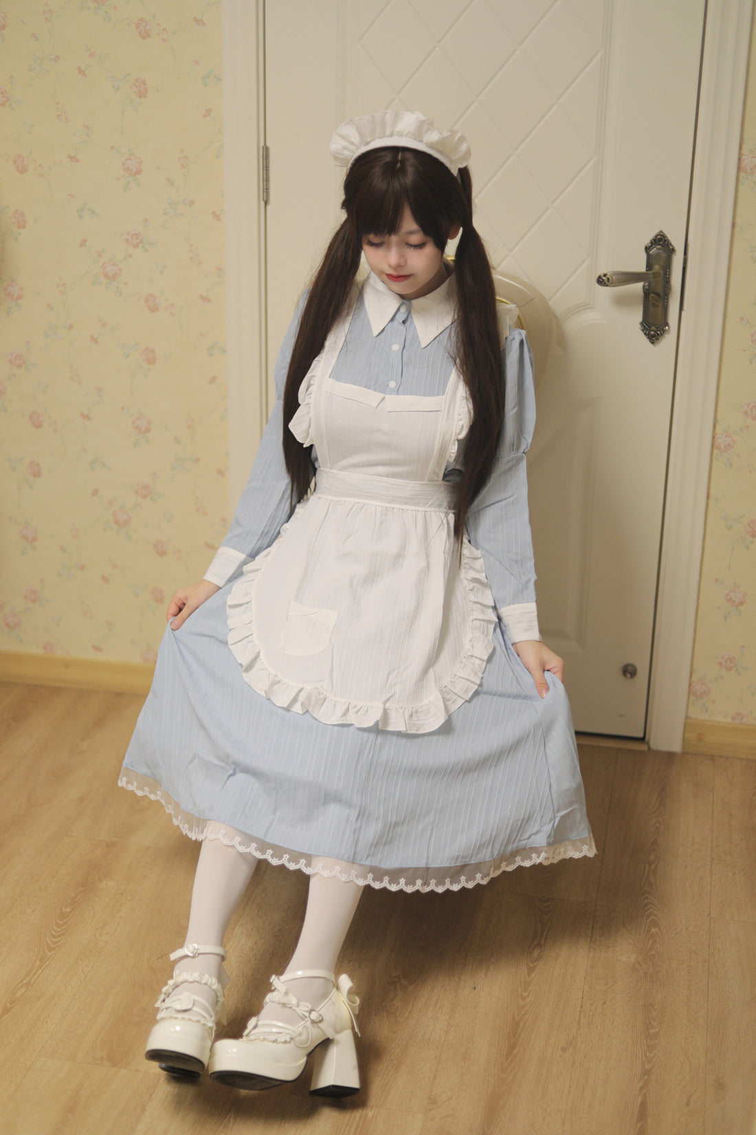 Traditional Britain Long Maid Outfit Plus Dress Cosplay Costume