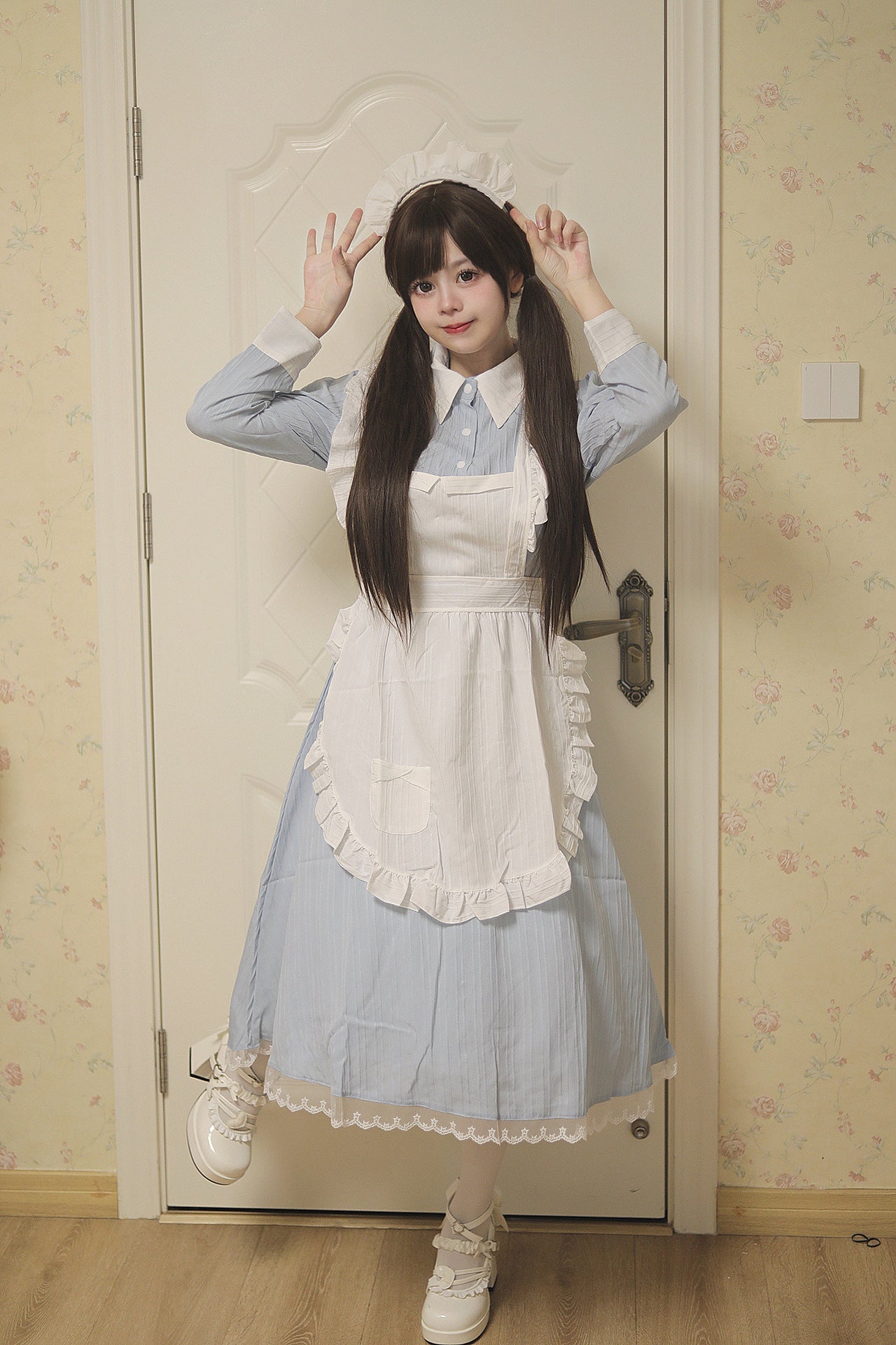 Traditional Britain Long Maid Outfit Plus Dress Cosplay Costume