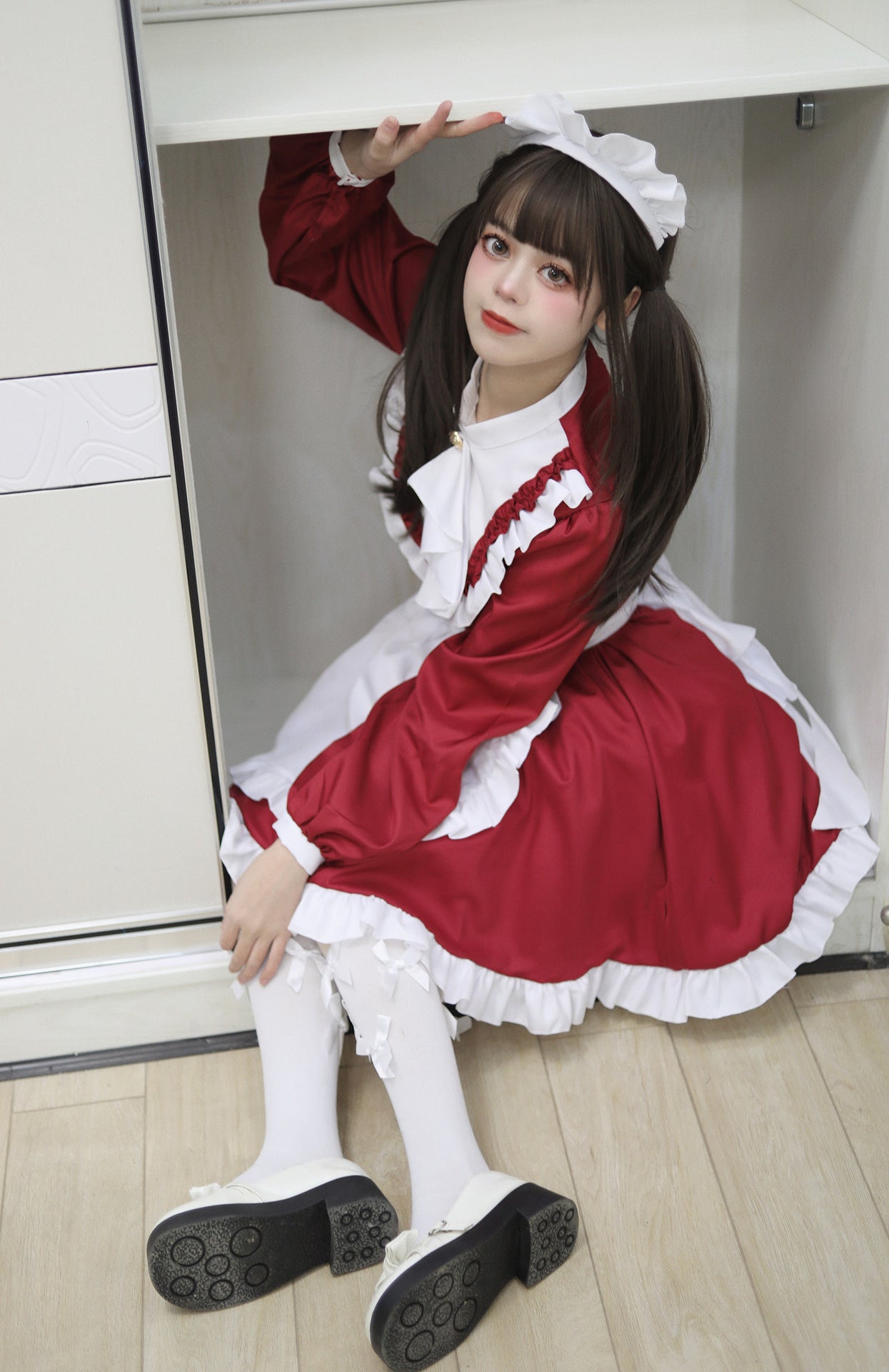 Luxury British Long Sleeves Maid Outfit Plus Cosplay Costume