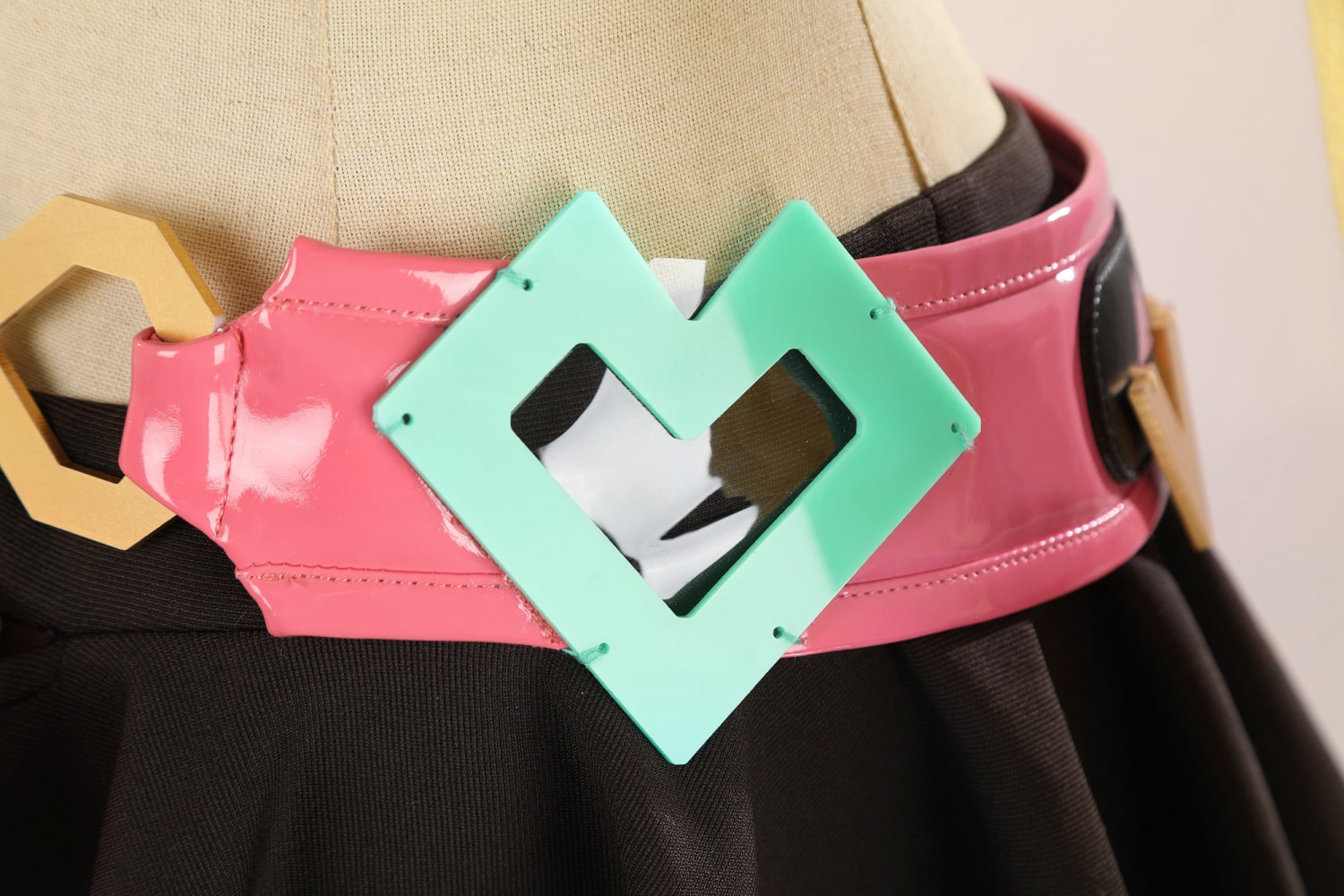 Game Genshin Impact Varesa Full Set Top Cosplay Costumes