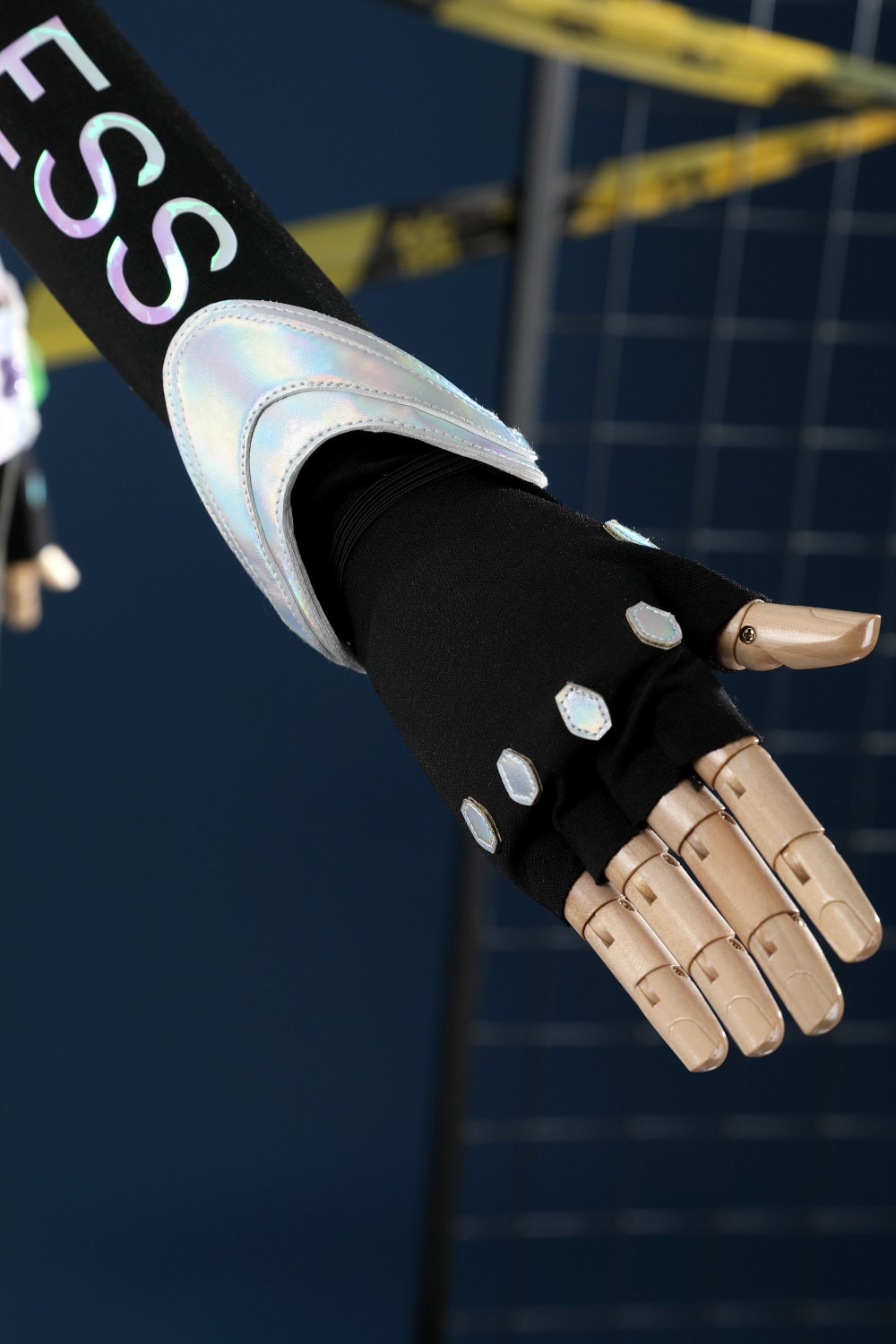 Overwatch 2 X LE SSERAFIM FEARLESS Illari Cosplay Costumes