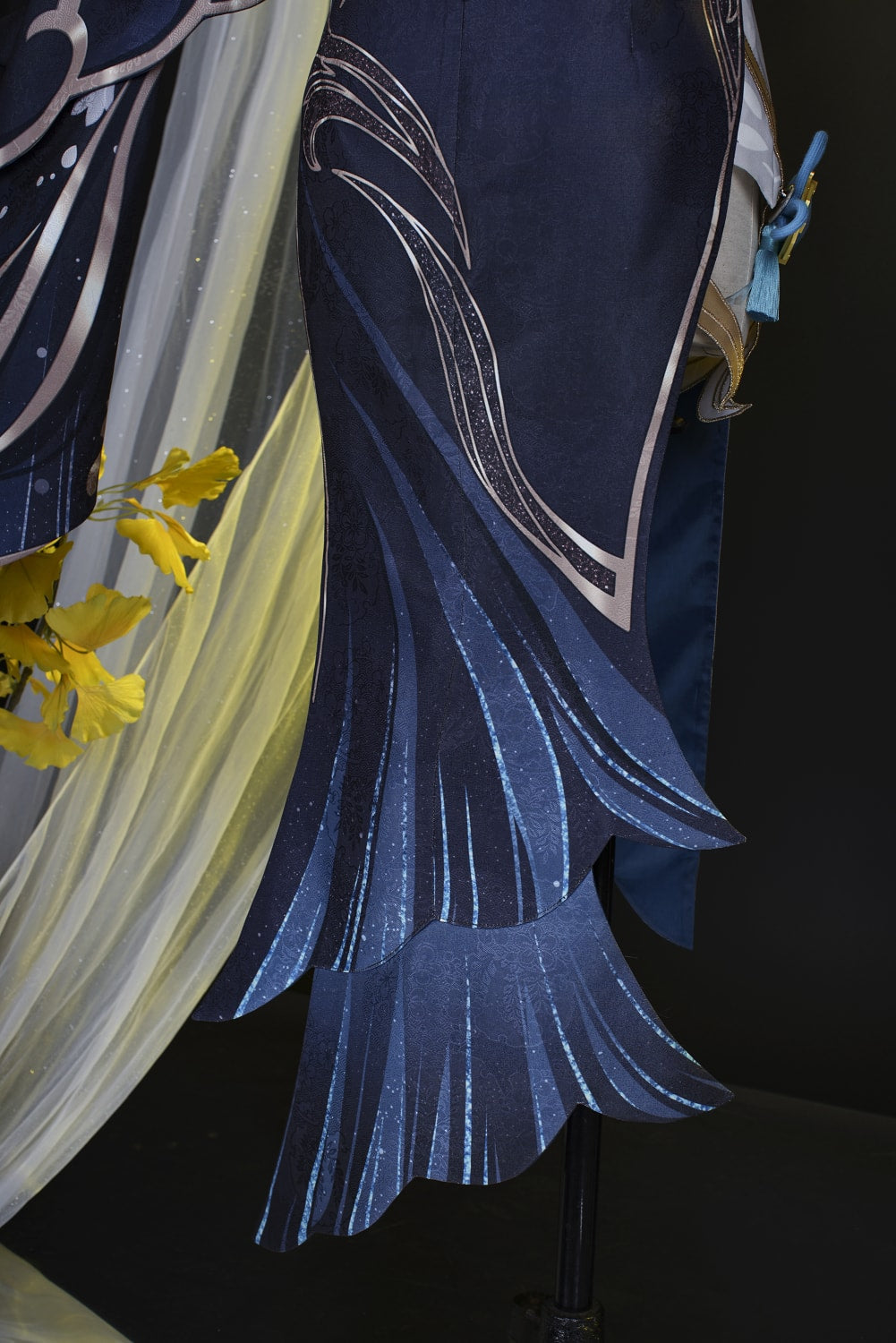 Genshin Impact Shenhe Frostflower Dew Qipao Cosplay Costumes