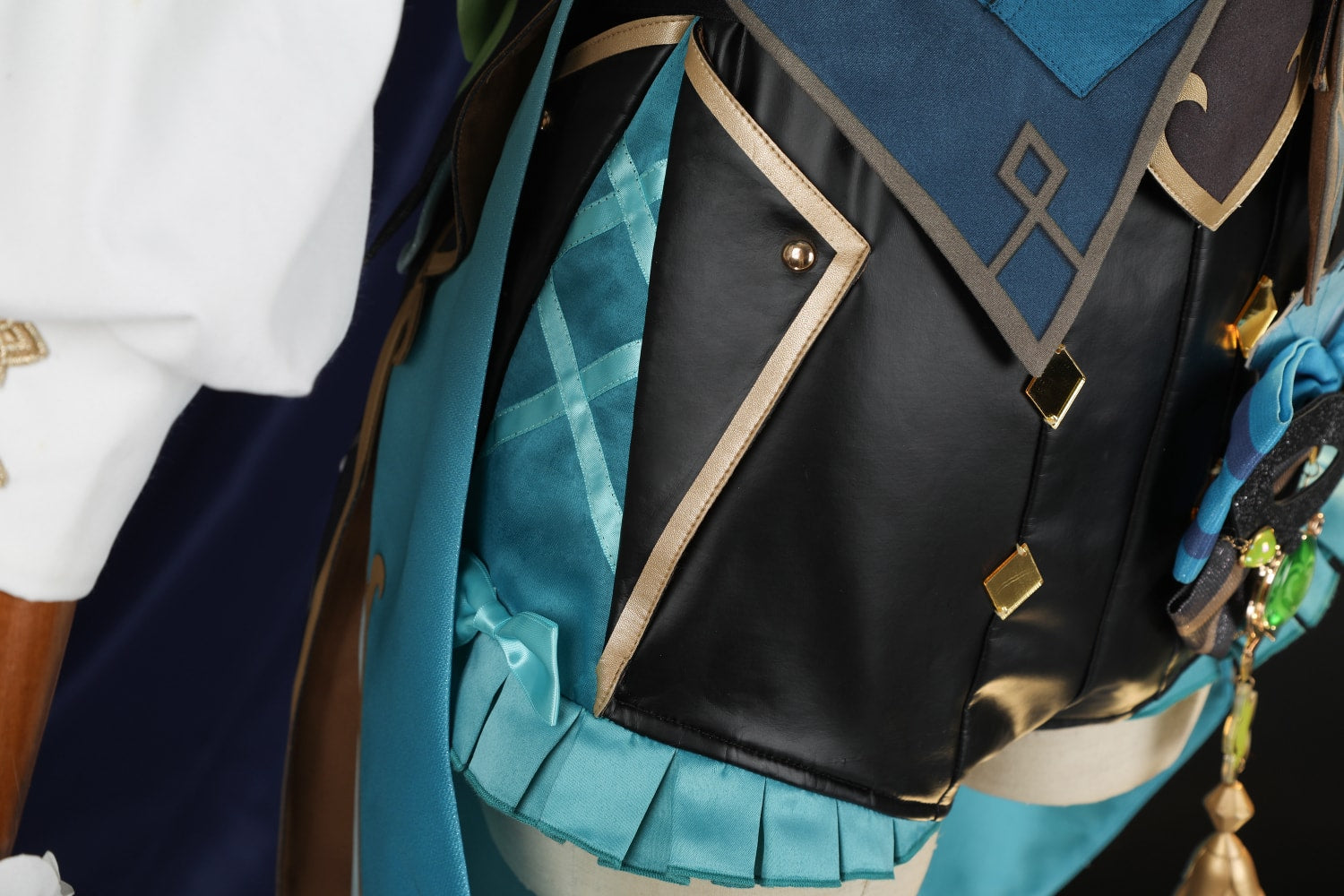 Genshin Impact Phantom in Boots Kirara Cosplay Costumes